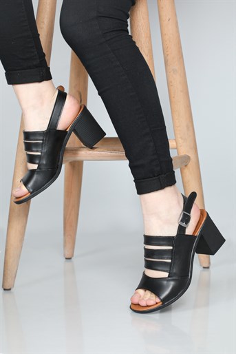 Arkası Açık Kalın Topuklu Siyah Kadın Sandalet 02-1704 Kadın Topkulu Sandalet FELES FELES 02-1704 22y